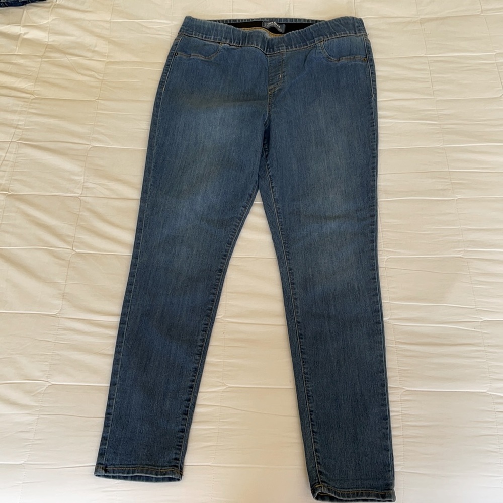 Old Navy Super Skinny Pull-on Jeggings Size 14 EUC